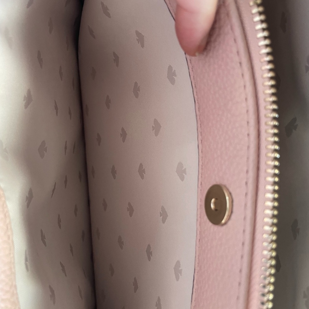New with tags Kate Spade Purse! - Picture 6 of 8